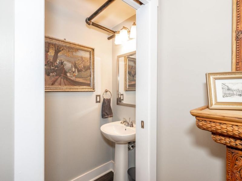 1406 Republic Street, Unit 302, Cincinnati, OH 45202 Photo 7