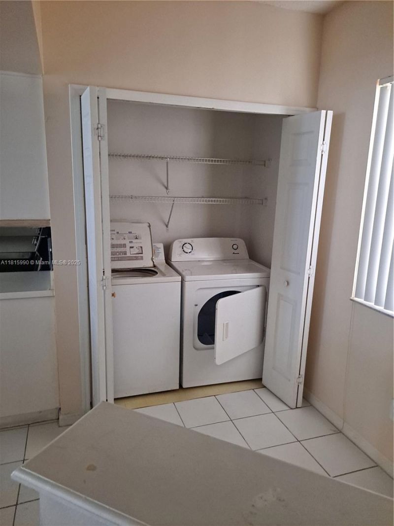 3255 NE 184th St, Unit 12402, Aventura, FL 33160 Photo