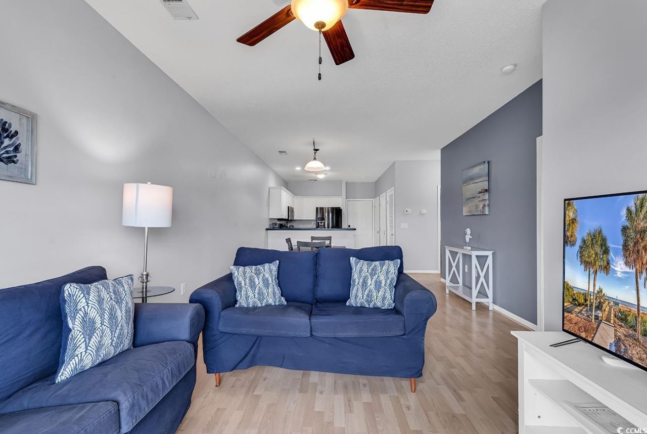 2020 Cross Gate Blvd. Photo 13