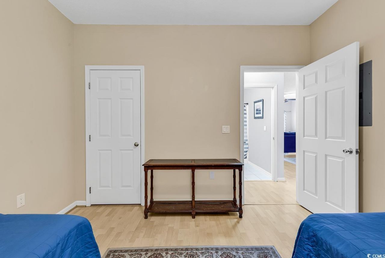 2020 Cross Gate Blvd. Photo 15