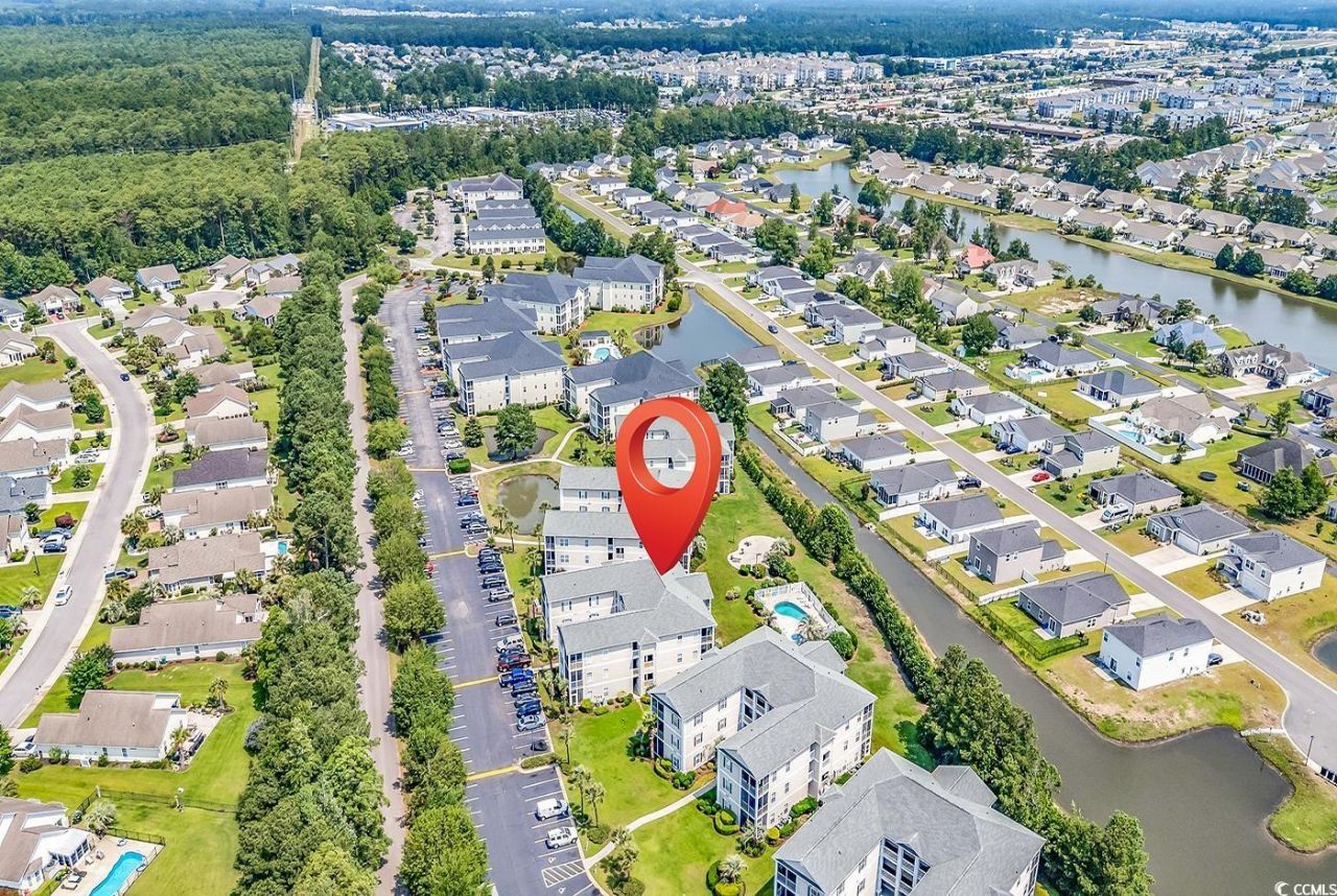 2020 Cross Gate Blvd. Photo 33