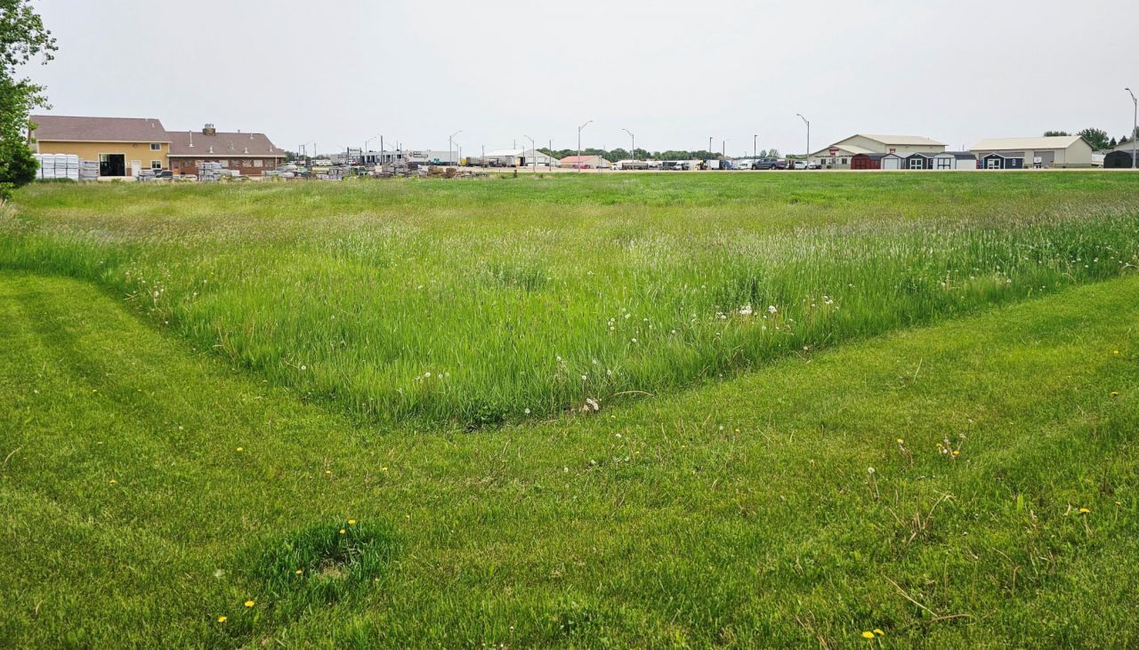 2401 Highway 12 E, Willmar, MN 56201