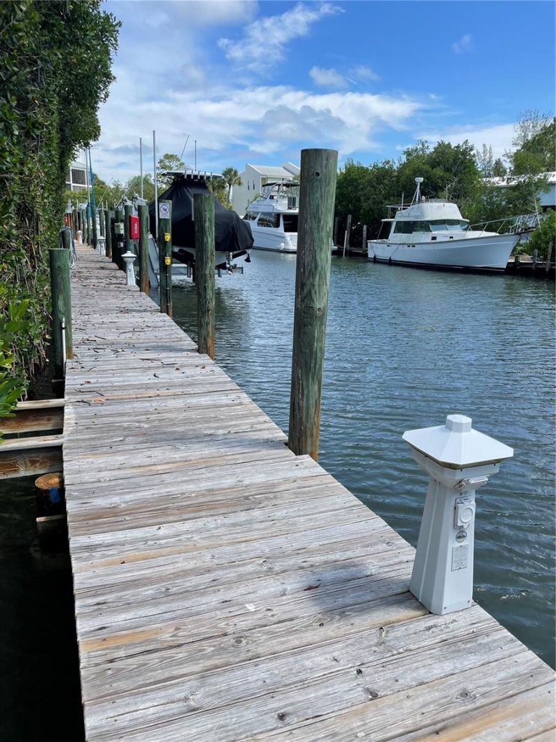 4204 126th Street W, Unit 502, Cortez, FL 34215 Photo