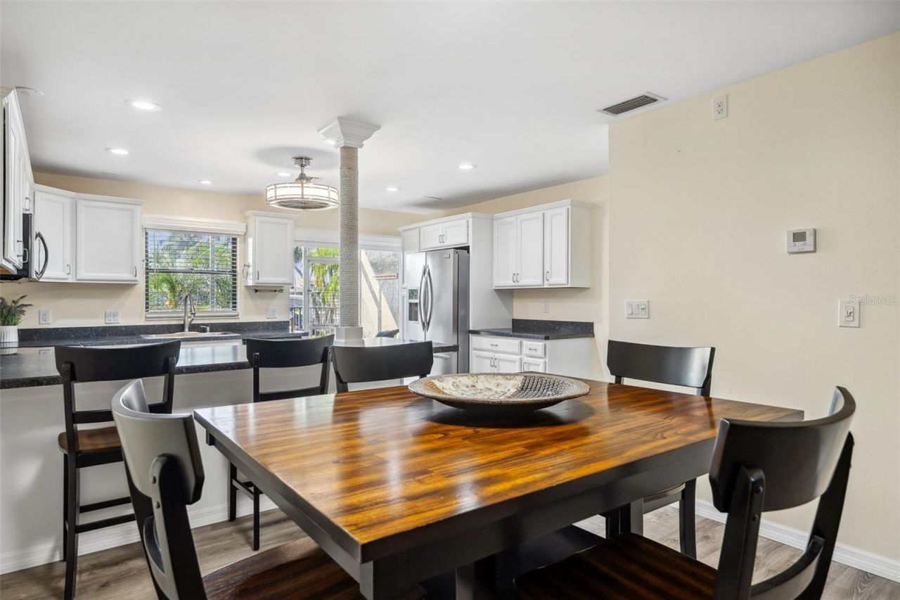 4803 SW Santa Barbara Court, Unit 5, Cape Coral, FL 33914 Photo