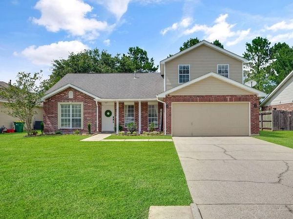 220 PHILLY Court, Covington, LA 70435