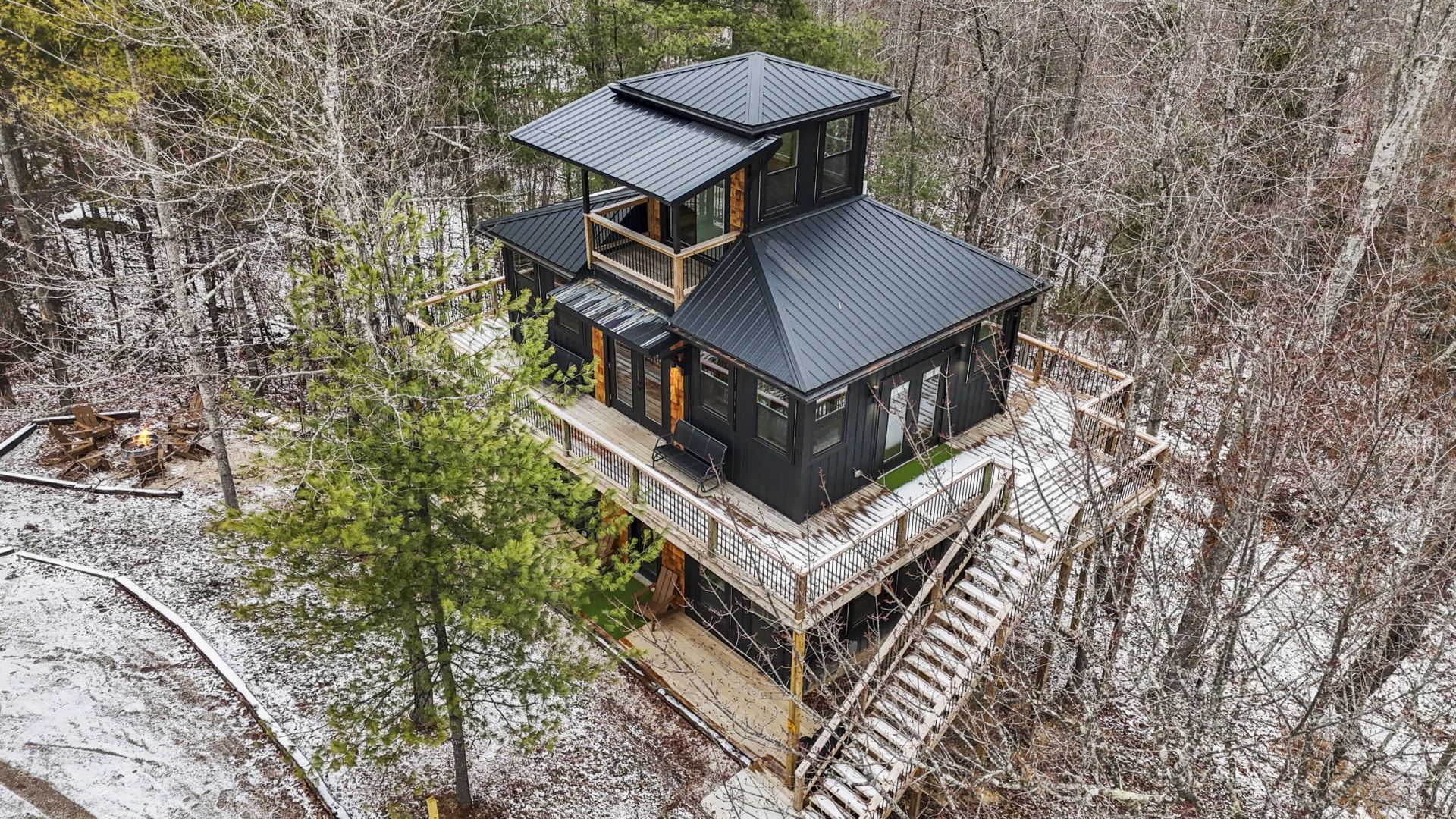 52 West Spencer Rd, Campton, KY 41301