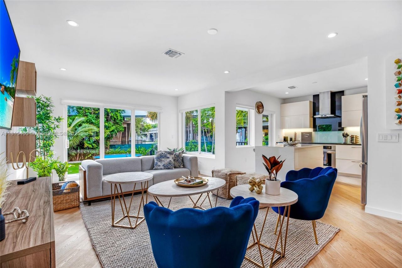 38 SW 25th Rd, Miami, FL 33129 Photo