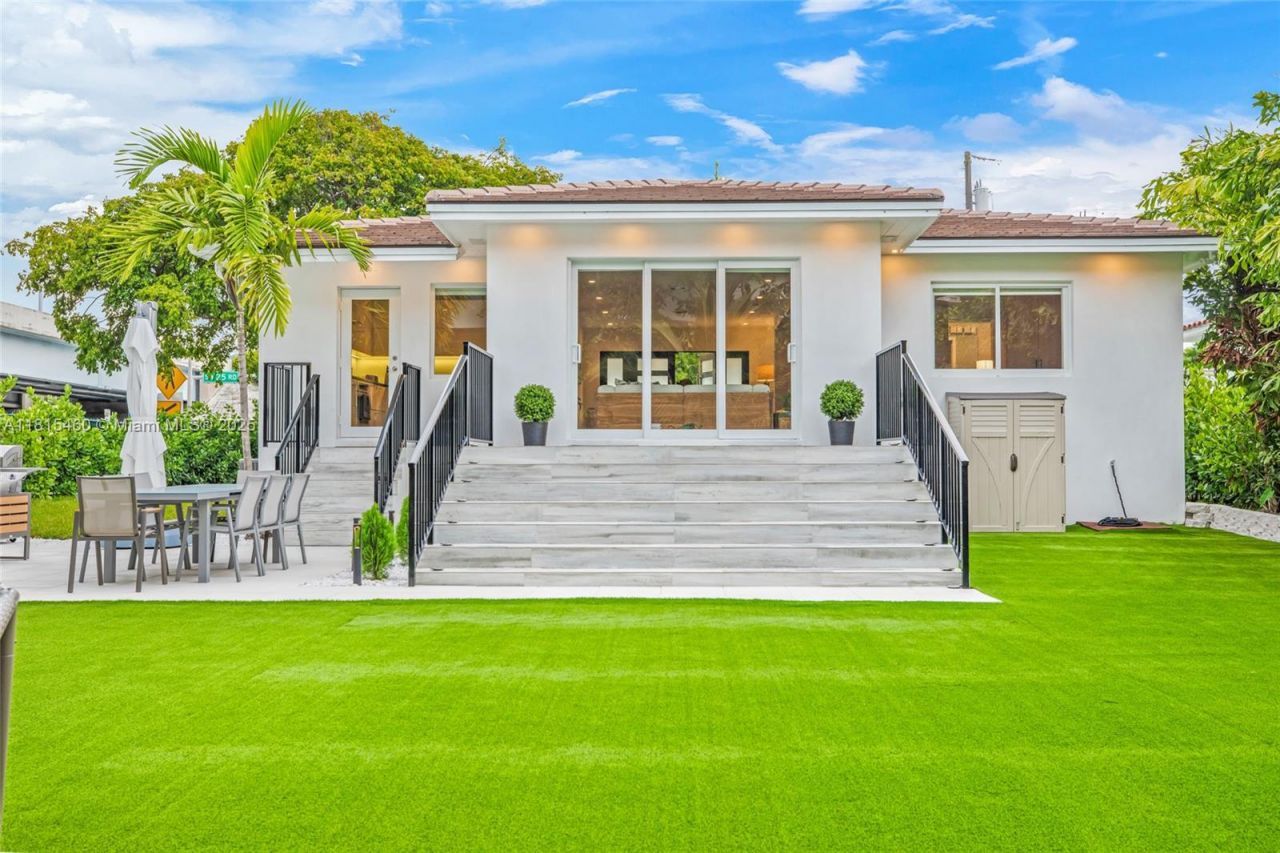 38 SW 25th Rd, Miami, FL 33129 Photo
