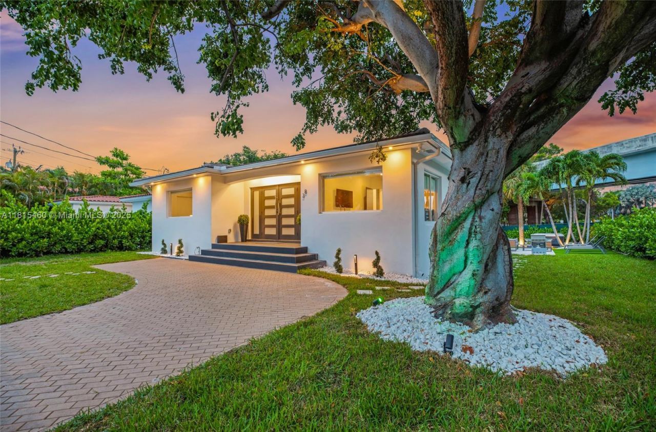 38 SW 25th Rd, Miami, FL 33129 Photo