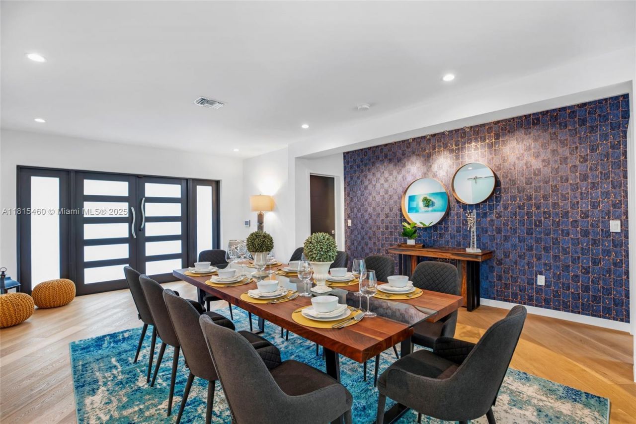 38 SW 25th Rd, Miami, FL 33129 Photo