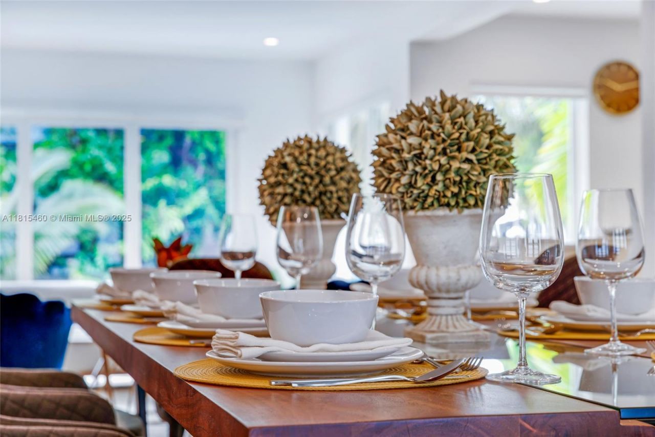 38 SW 25th Rd, Miami, FL 33129 Photo