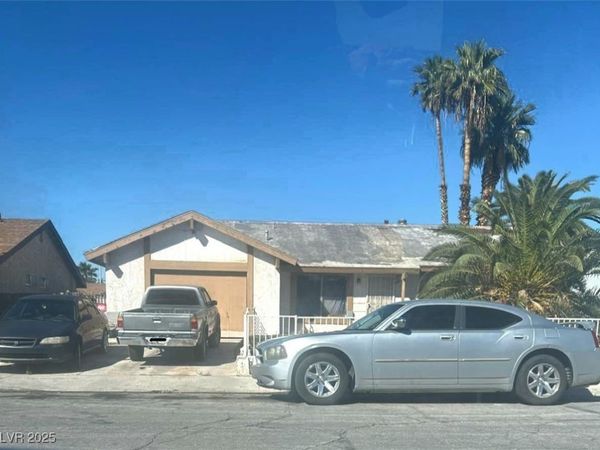 132 Hillsway Drive, Las Vegas, NV 89110