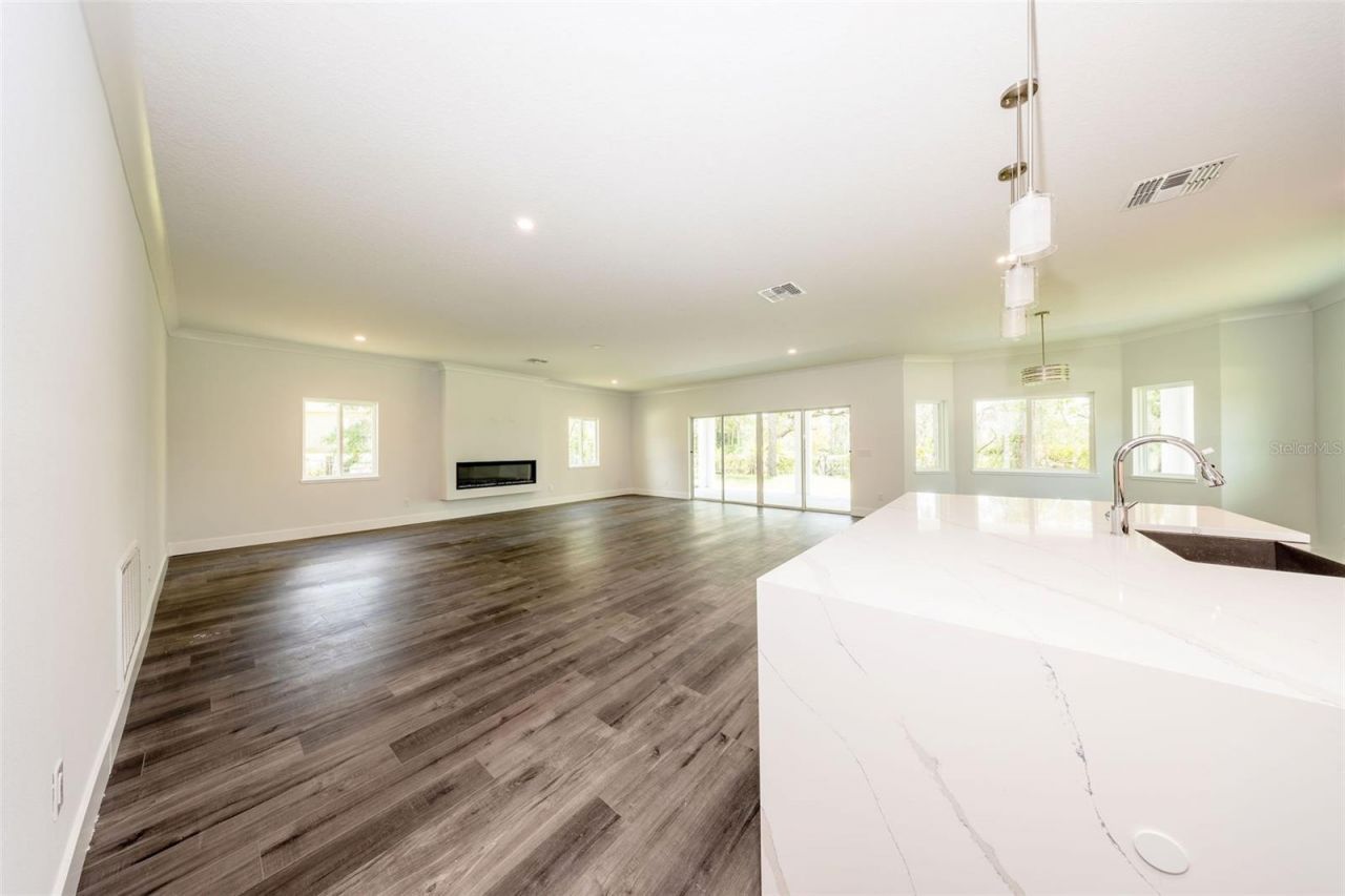 300 Mitnik Drive, Deltona, FL 32738 Photo