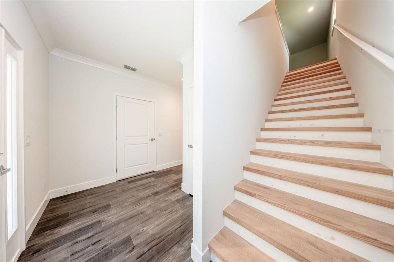 300 Mitnik Drive, Deltona, FL 32738 Photo