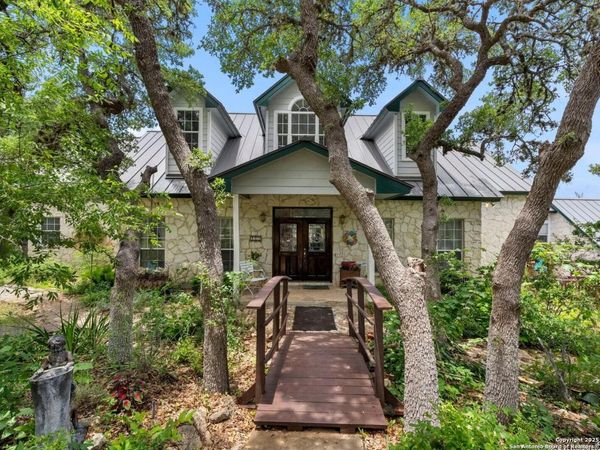 125 Northlake Cove, Lakehills, TX 78063