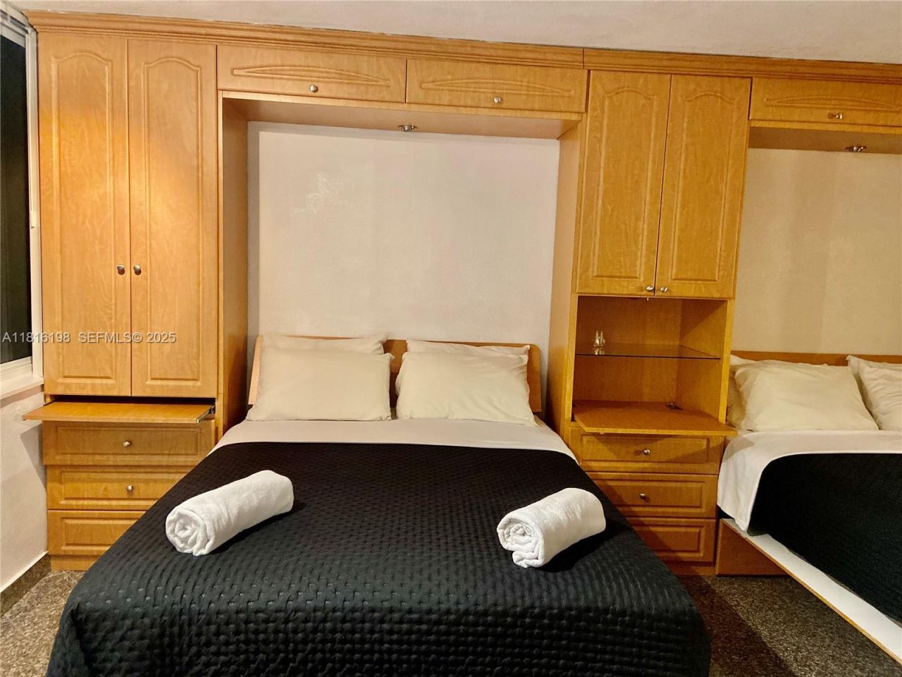 19201 Collins Ave, Unit 441, Sunny Isles Beach, FL 33160 Photo