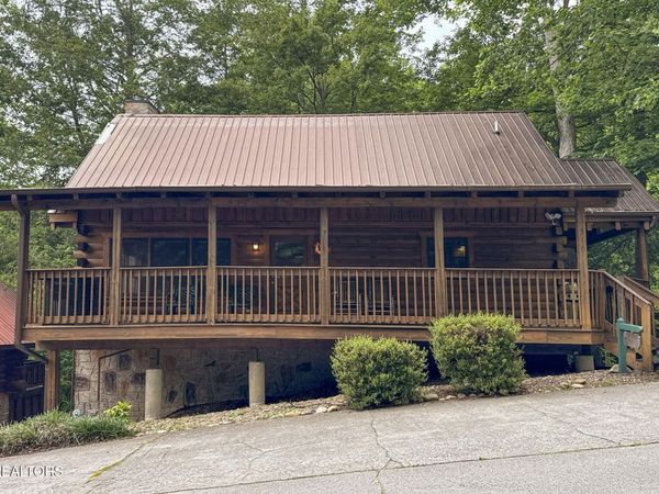510 Hoot Owl Way, Gatlinburg, TN 37738