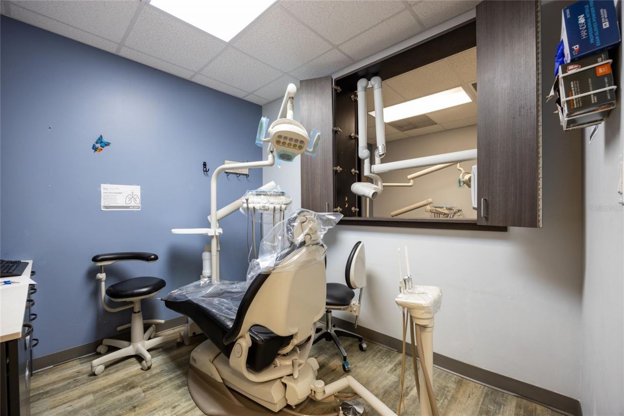 11213 N Nebraska Avenue, Unit C406, Tampa, FL 33612 Photo