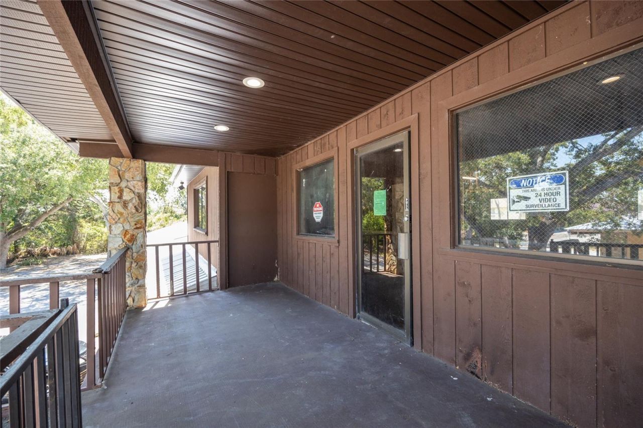 11213 N Nebraska Avenue, Unit C406, Tampa, FL 33612 Photo