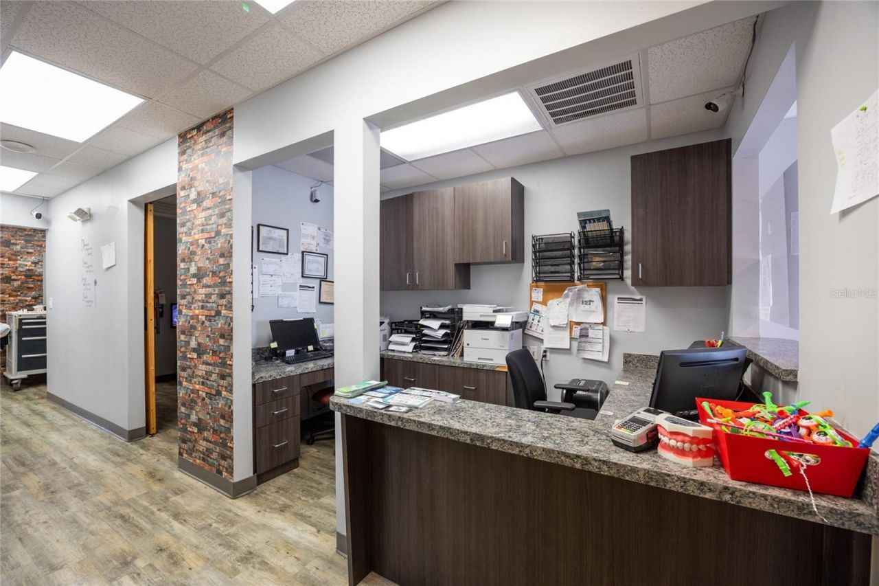 11213 N Nebraska Avenue, Unit C406, Tampa, FL 33612 Photo