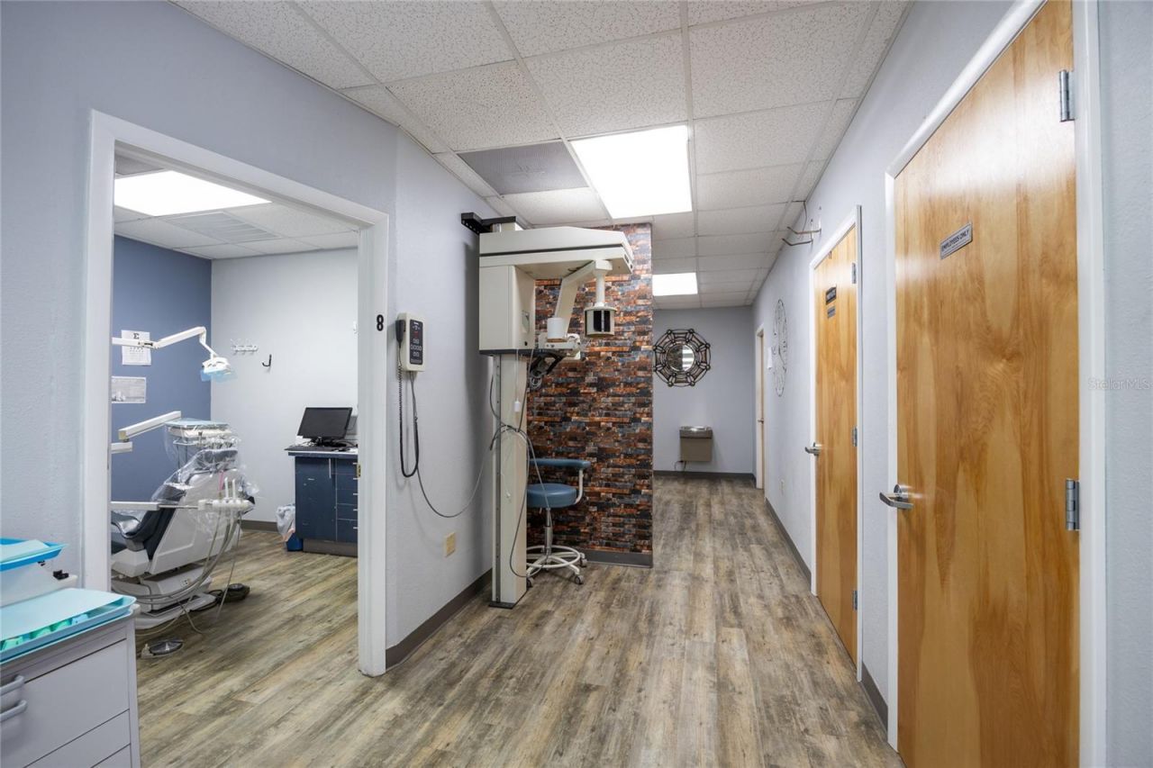 11213 N Nebraska Avenue, Unit C406, Tampa, FL 33612 Photo