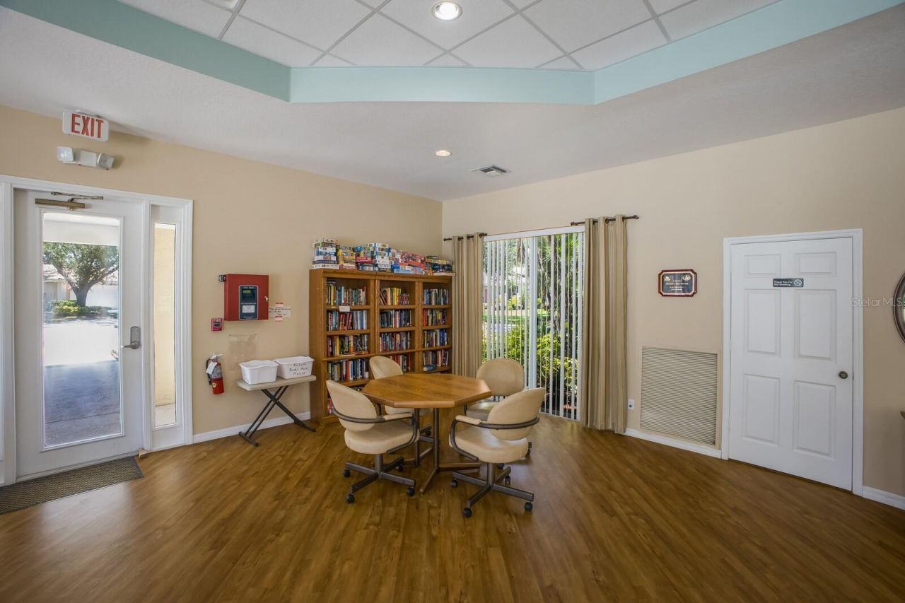 915 SW Barclay Court, Venice, FL 34293 Photo