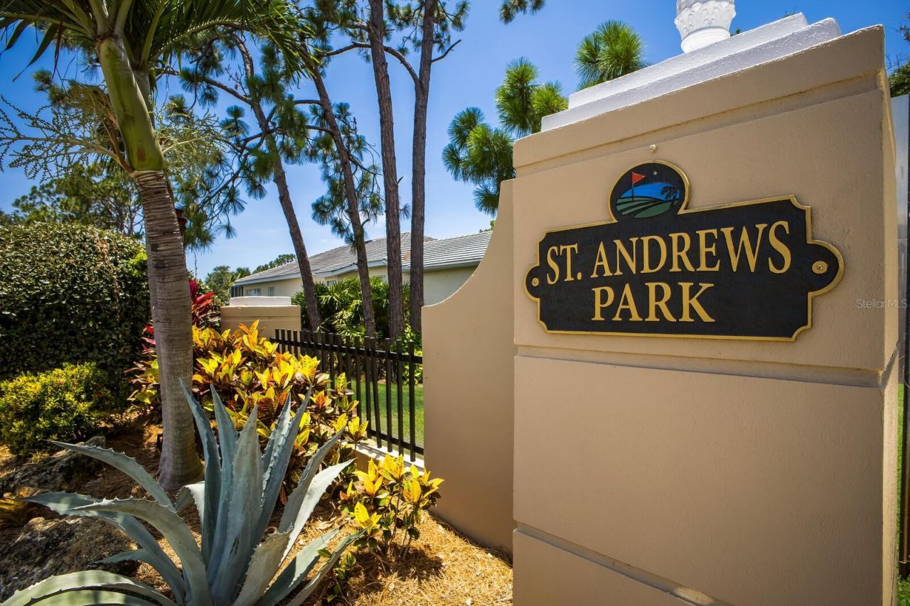 915 SW Barclay Court, Venice, FL 34293 Photo