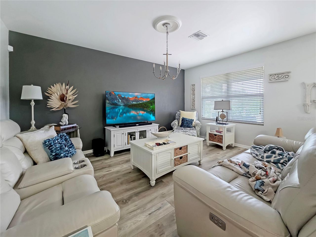 7292 Mikasa Drive, Punta Gorda, FL 33950 Photo