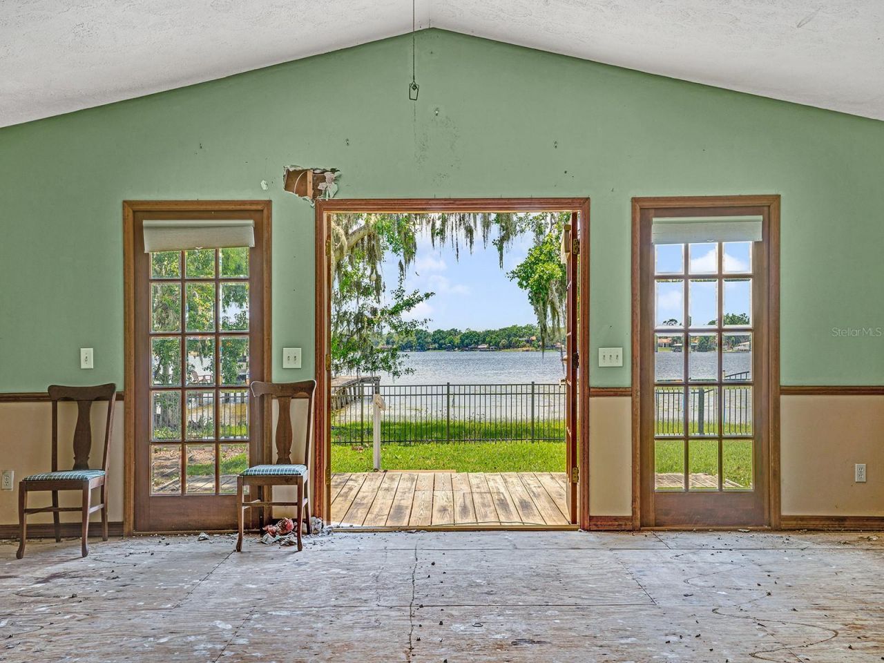 14808 Lake Magdalene Circle, Tampa, FL 33613 Photo