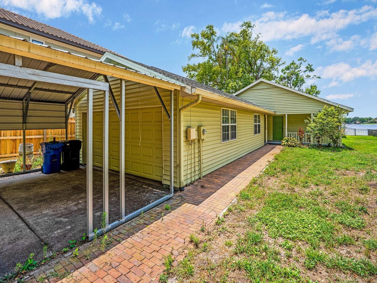 14808 Lake Magdalene Circle, Tampa, FL 33613 Photo