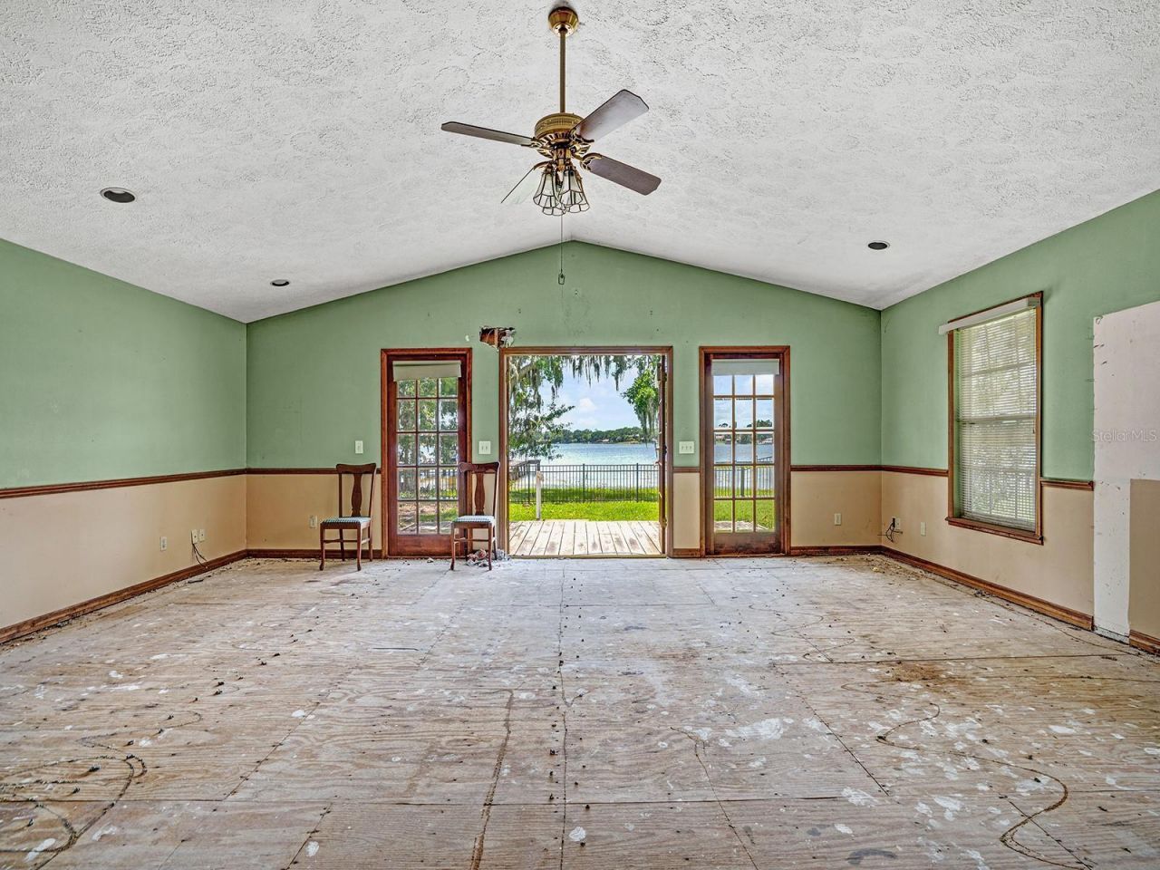 14808 Lake Magdalene Circle, Tampa, FL 33613 Photo