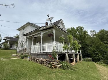 260 E Center Street, Beattyville, KY 41311