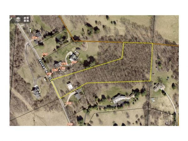 1801 River Road, Granville, OH 43023