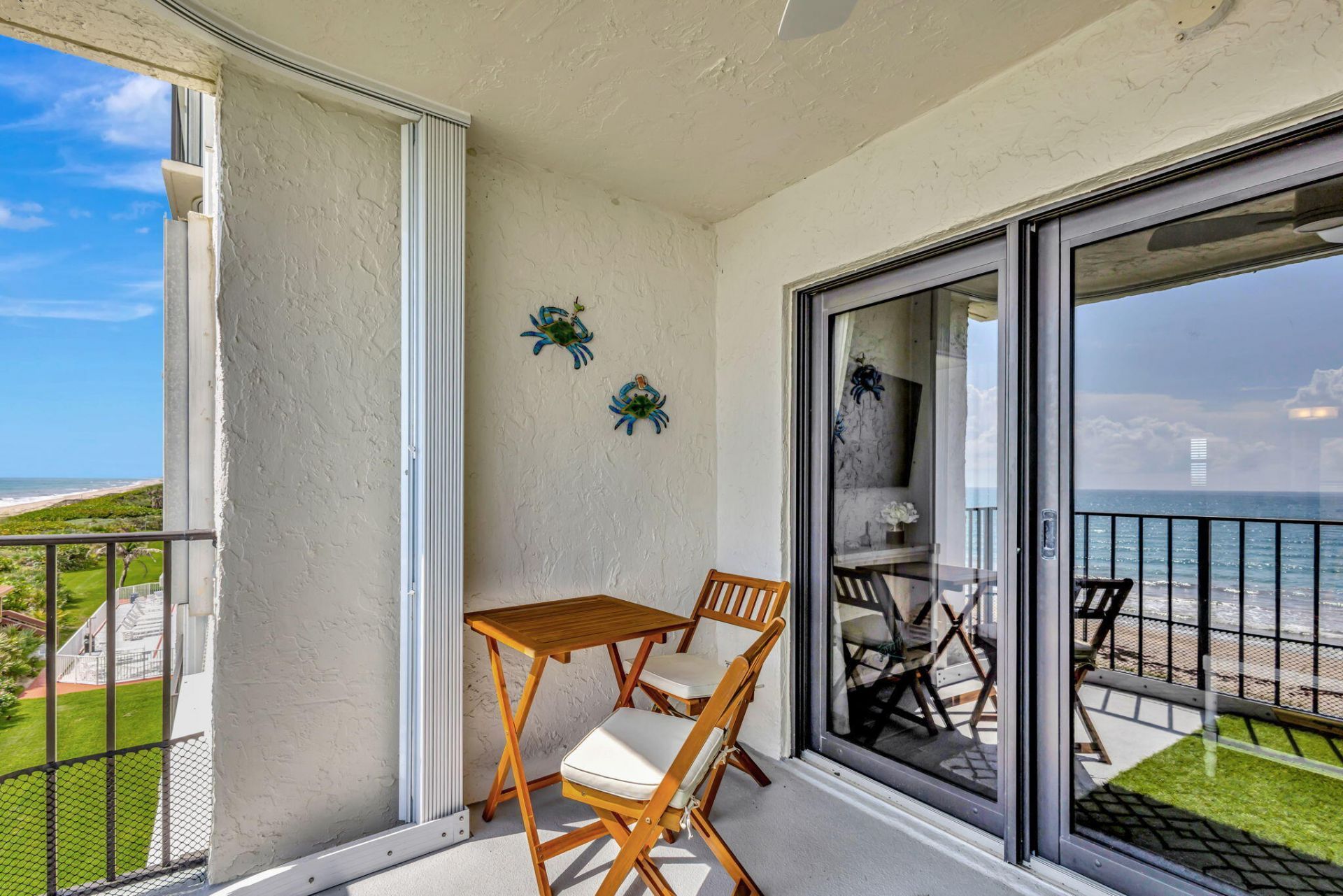 9400 S Ocean Drive, Unit 405, Jensen Beach, FL 34957 Photo