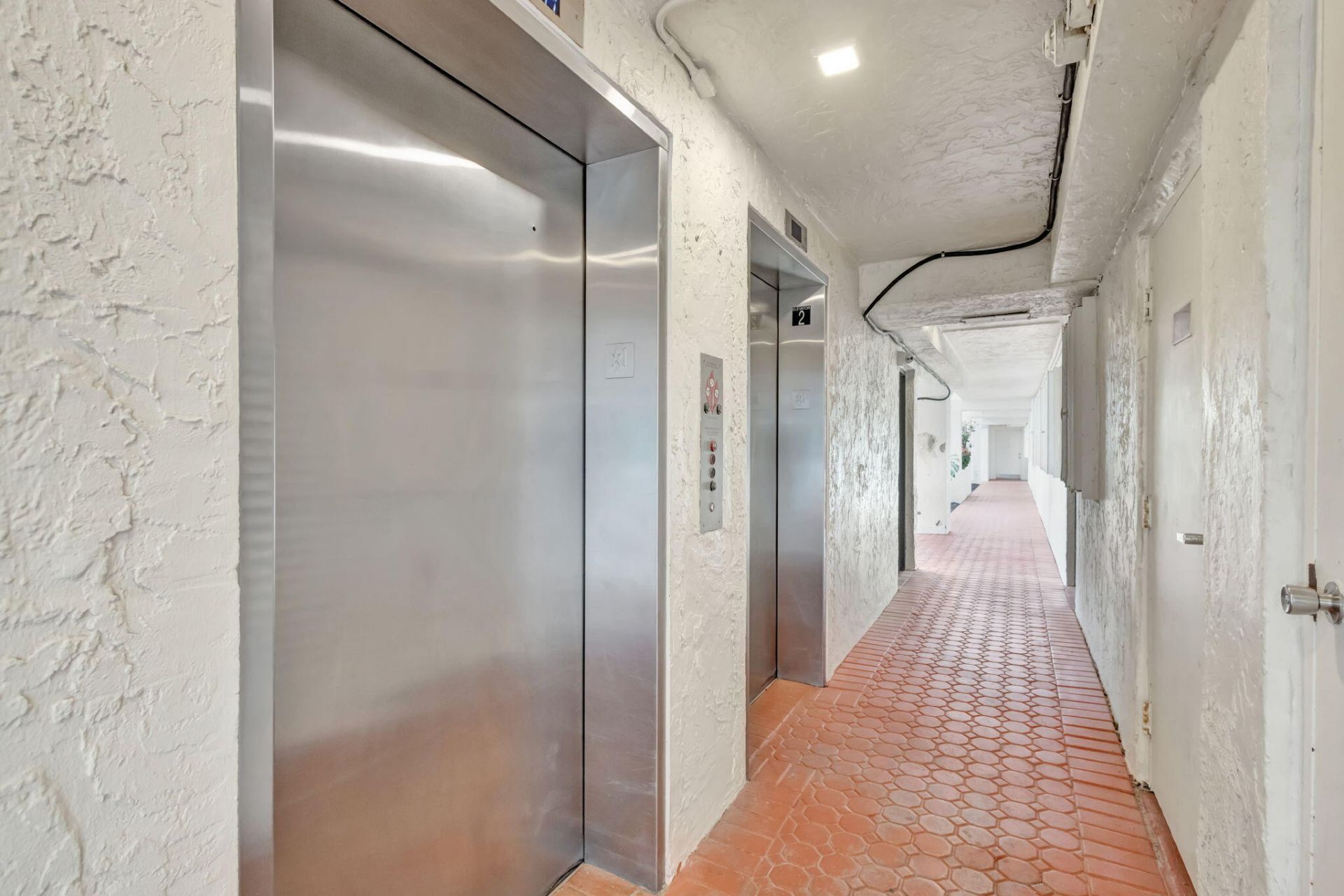 9400 S Ocean Drive, Unit 405, Jensen Beach, FL 34957 Photo