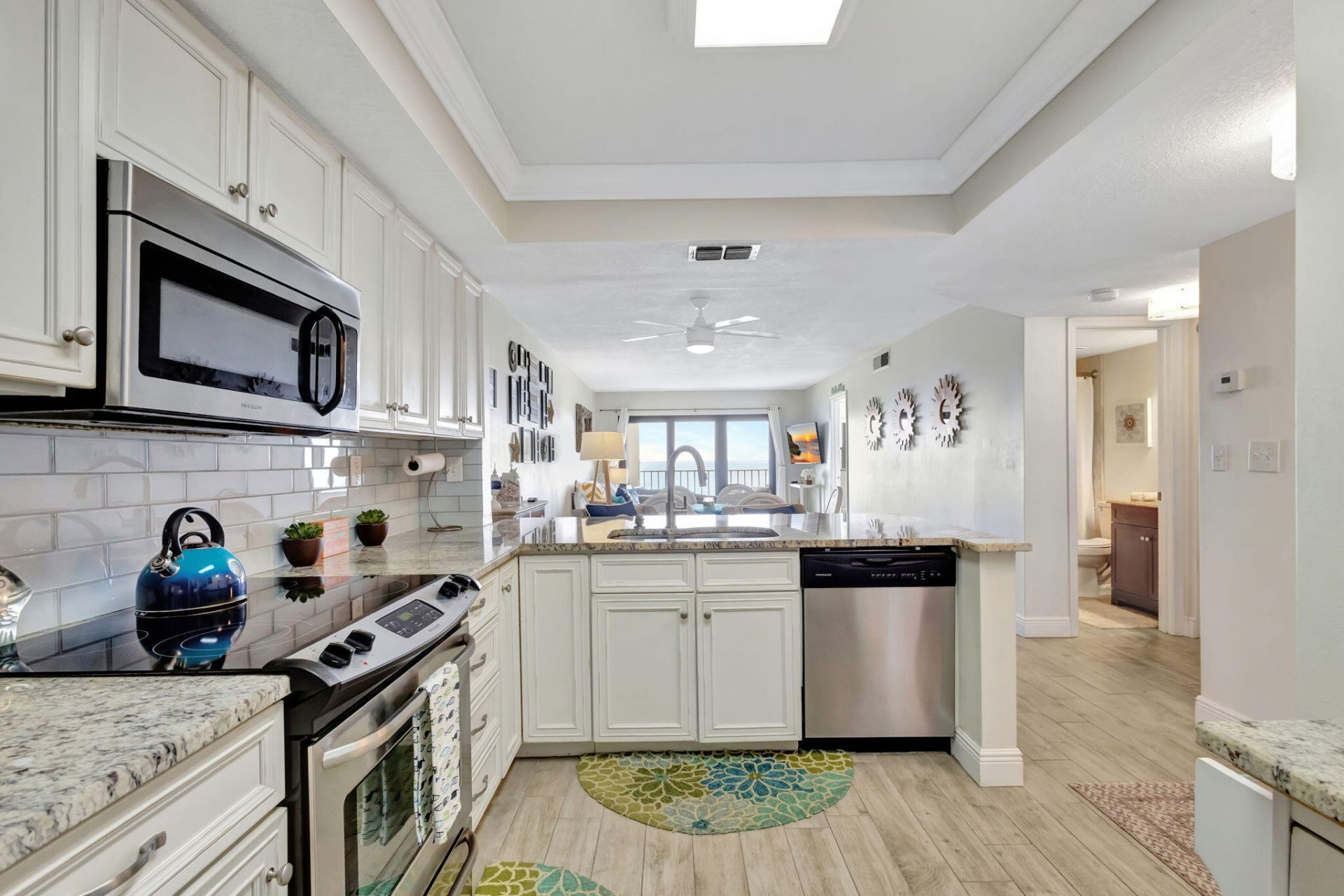 9400 S Ocean Drive, Unit 405, Jensen Beach, FL 34957 Photo