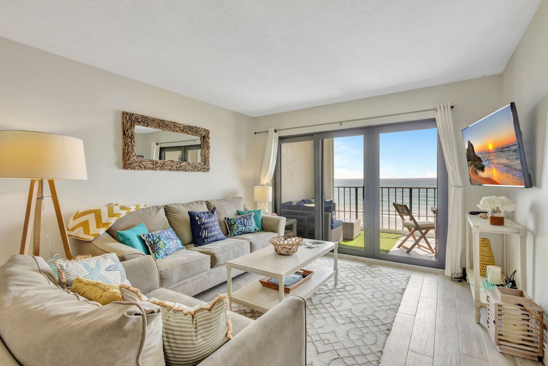 9400 S Ocean Drive, Unit 405, Jensen Beach, FL 34957 Photo