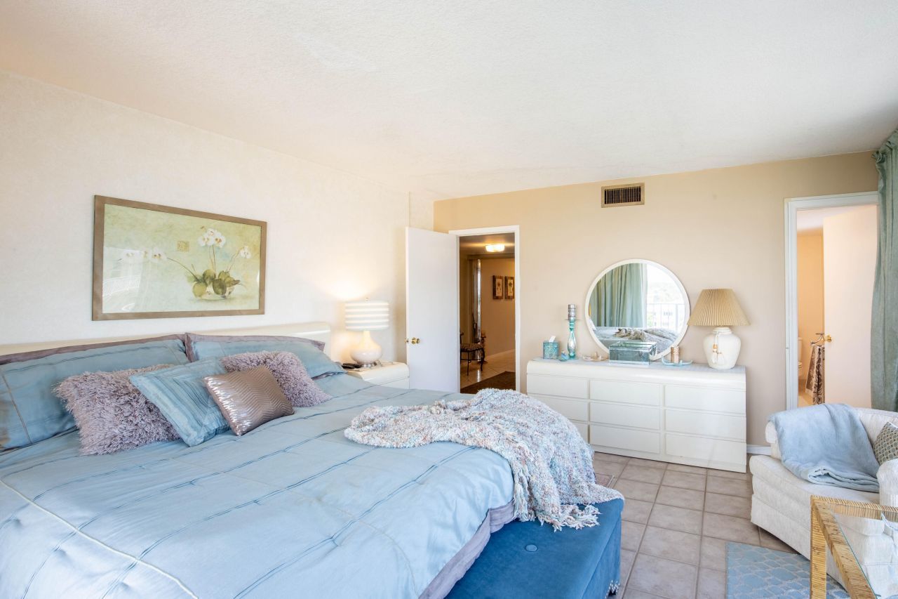 4200 S Ocean Boulevard, Unit 503, South Palm Beach, FL 33480 Photo