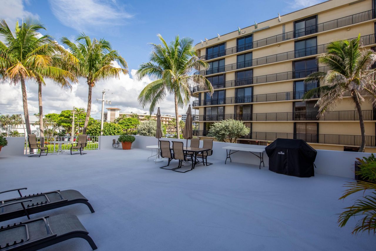 4200 S Ocean Boulevard, Unit 503, South Palm Beach, FL 33480 Photo