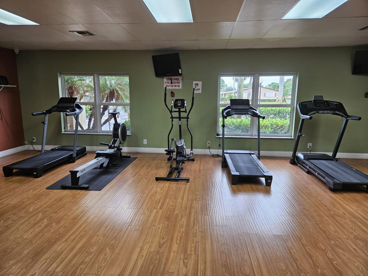 2941 Crrosley Drive W, Unit E, West Palm Beach, FL 33415 Photo