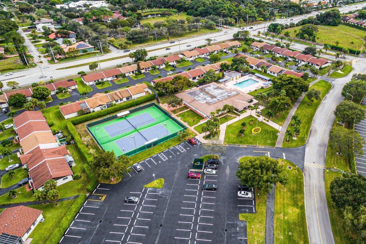 5100 Las Verdes Circle, Unit 316, Delray Beach, FL 33484 Photo