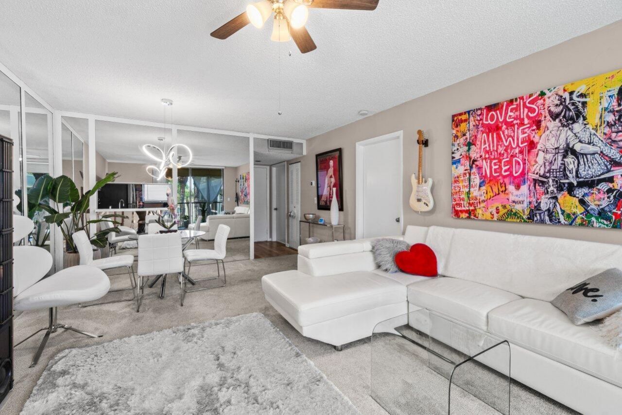 5100 Las Verdes Circle, Unit 316, Delray Beach, FL 33484 Photo