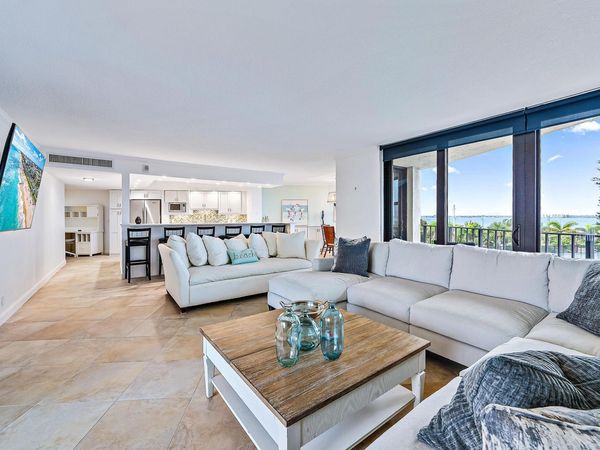 5420 N Ocean Drive, Unit 305, Singer Island, FL 33404