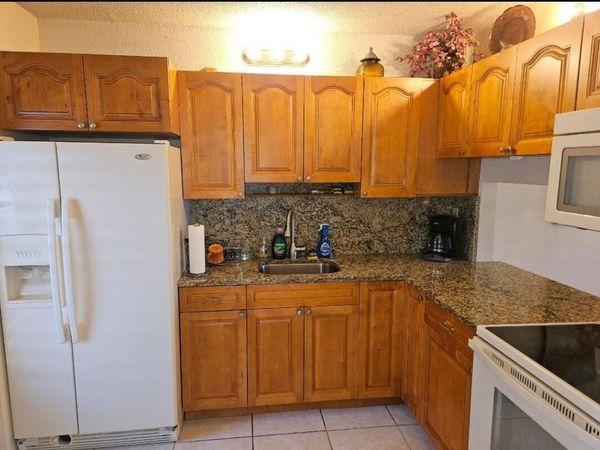 2581 N Garden 202 Drive N, Unit 202, Lake Worth, FL 33461