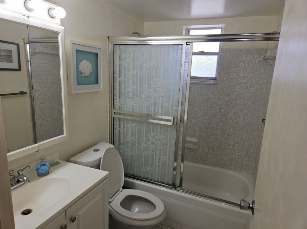 2581 N Garden 202 Drive N, Unit 202, Lake Worth, FL 33461 Photo