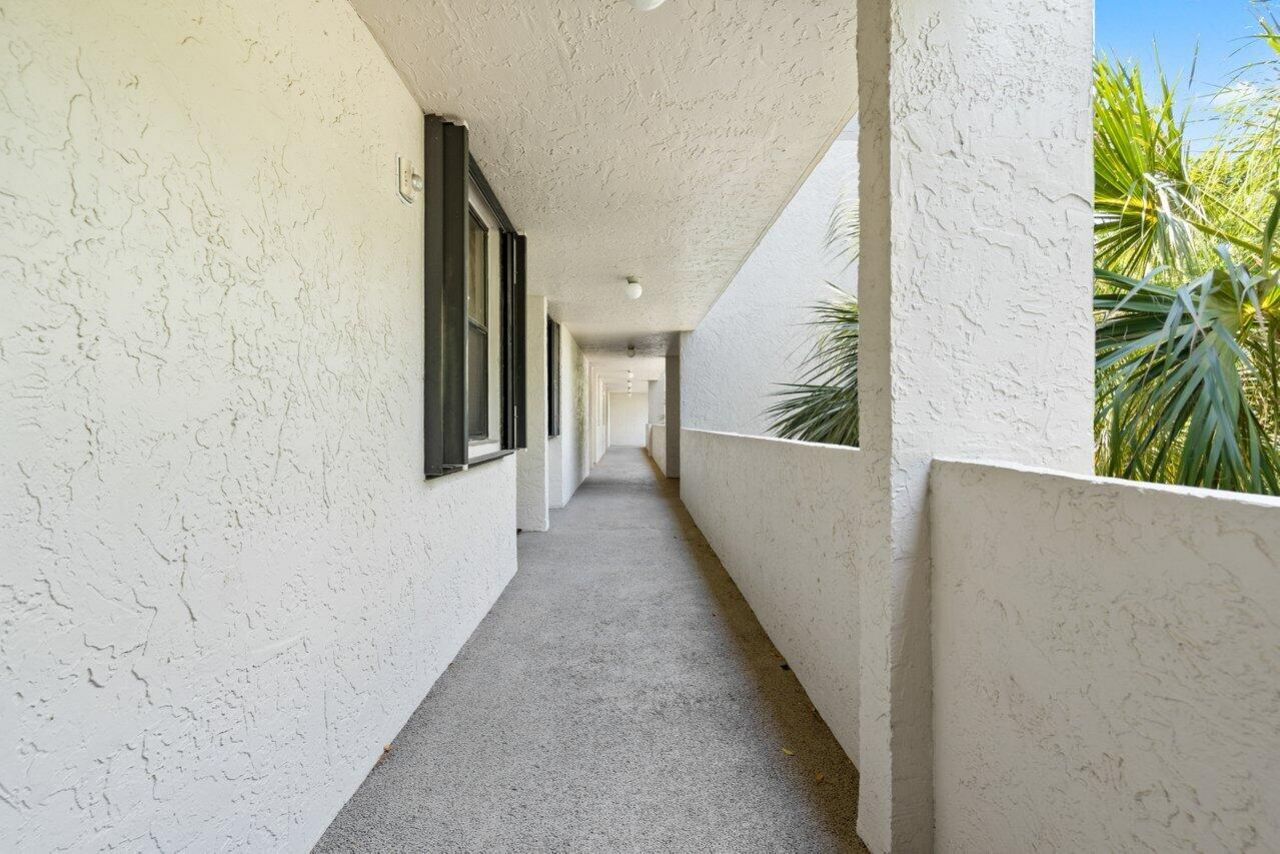 2070 Homewood Boulevard, Unit 4140, Delray Beach, FL 33445 Photo