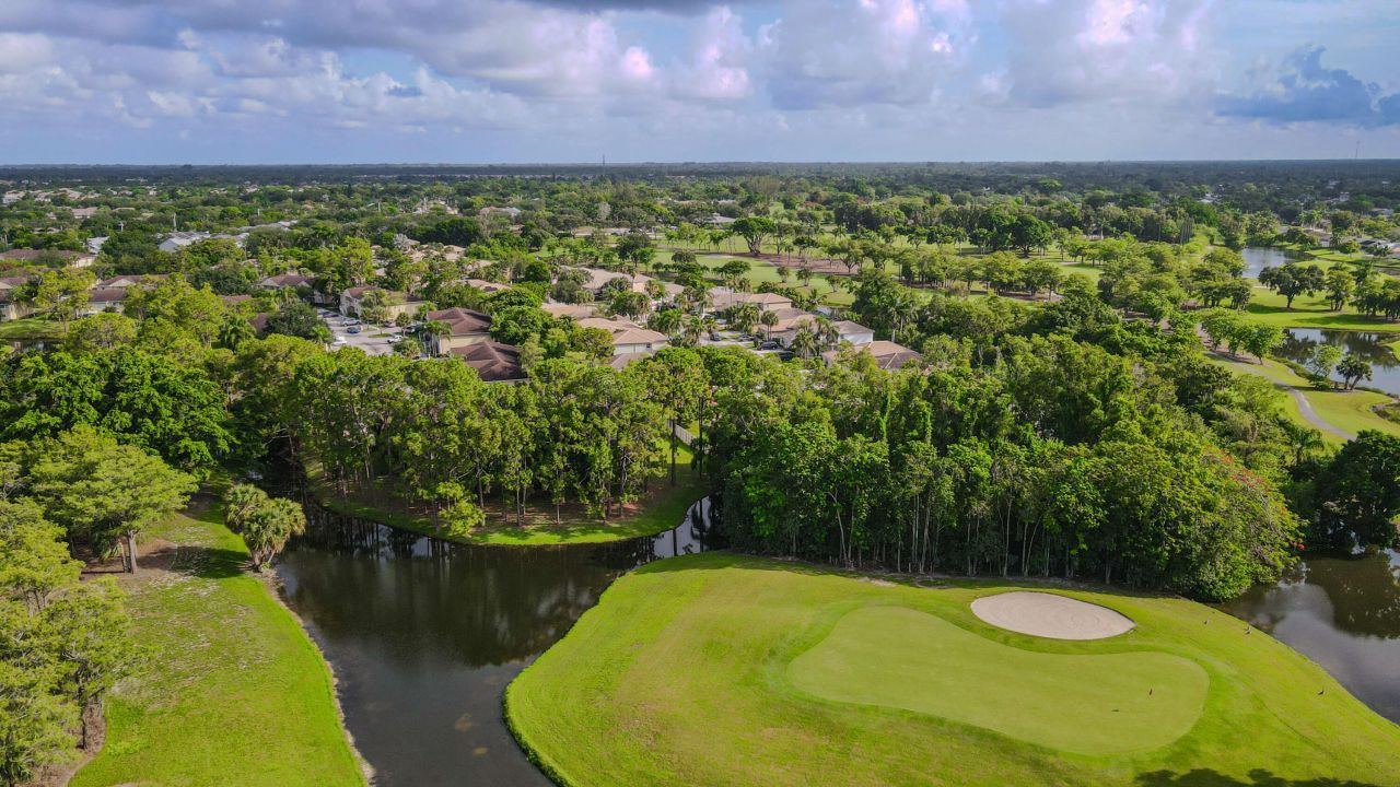 2007 Palm Beach Trace Drive, Unit 2007, Royal Palm Beach, FL 33411 Photo