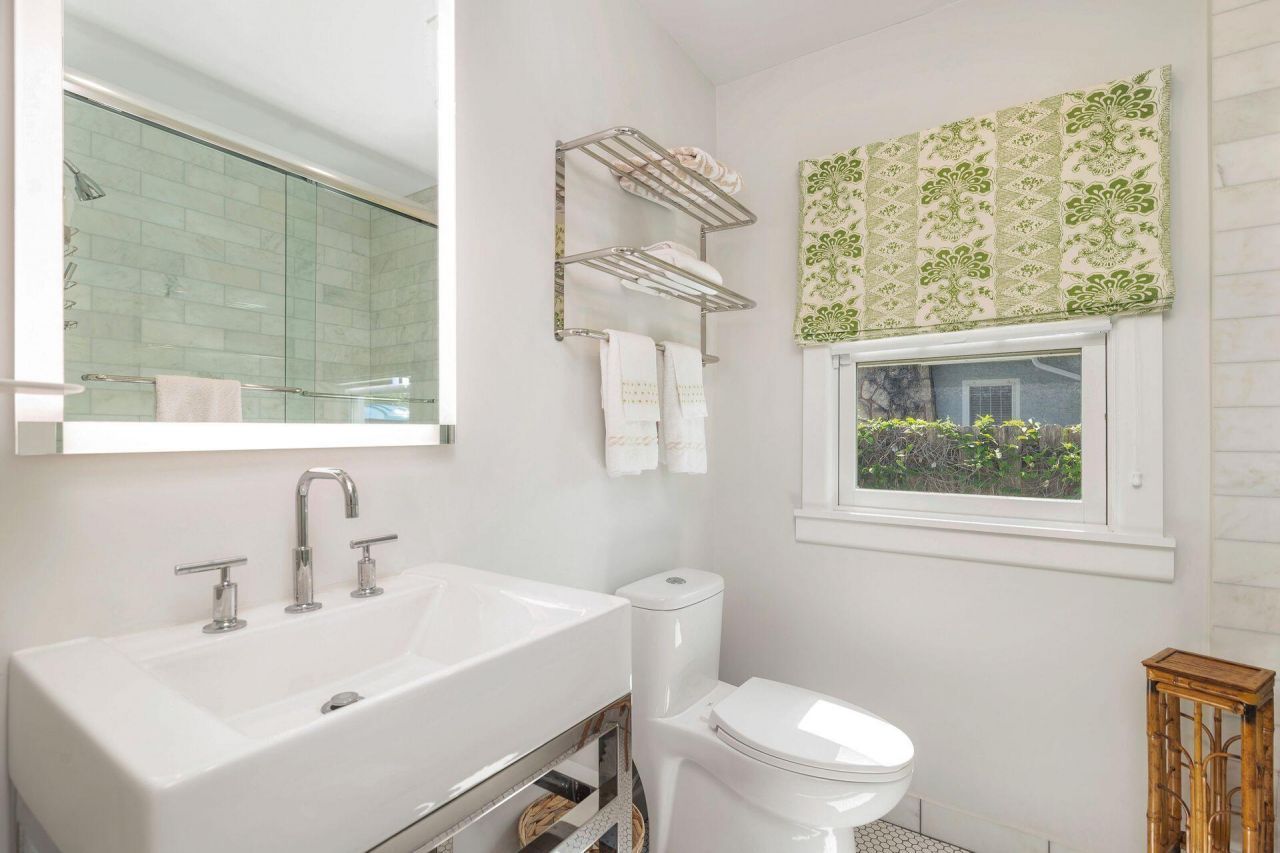 216 Lakeland Drive, West Palm Beach, FL 33405 Photo