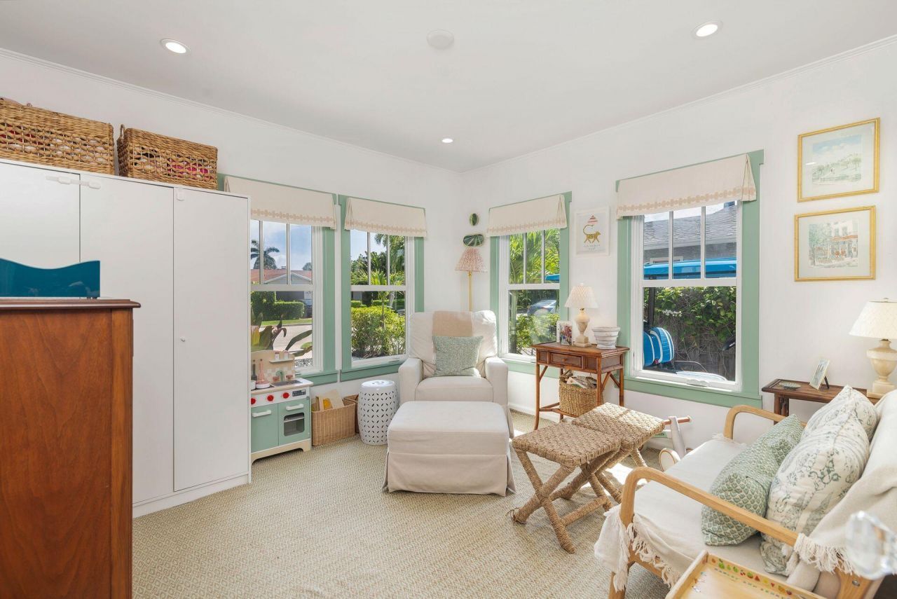 216 Lakeland Drive, West Palm Beach, FL 33405 Photo