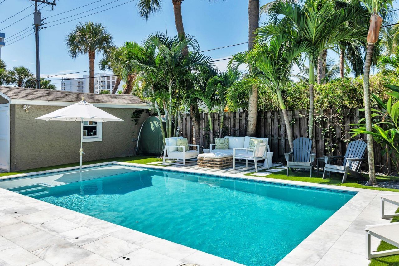 216 Lakeland Drive, West Palm Beach, FL 33405 Photo